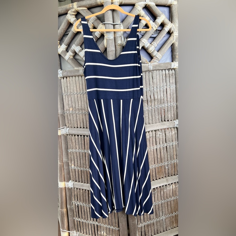 🌟SALE🌟 Three Dots Navy & White Striped Stretchy Tank Dress Size Large